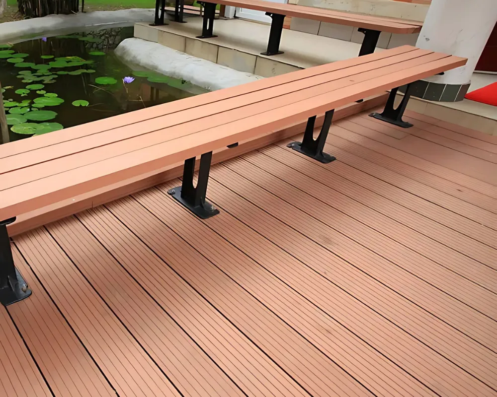 Sàn gỗ nhựa chịu lực sử dụng cho sân vườn