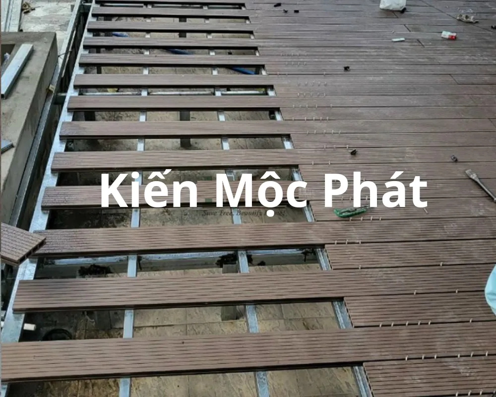 Thi công sàn gỗ nhựa cần khoảng hở giữa các thanh sàn Thi công sàn gỗ nhựa cần khoảng hở giữa các thanh sàn