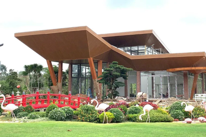 Vẻ đẹp của ốp trần gỗ nhựa