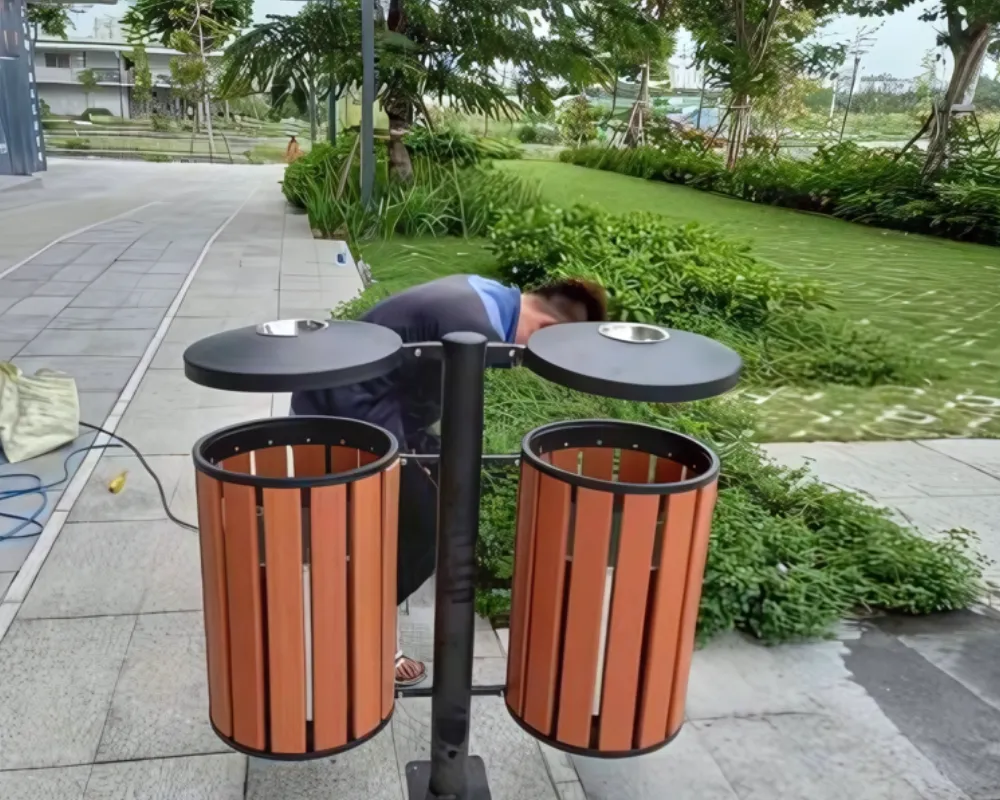 Lắp đặt thùng rác gỗ nhựa