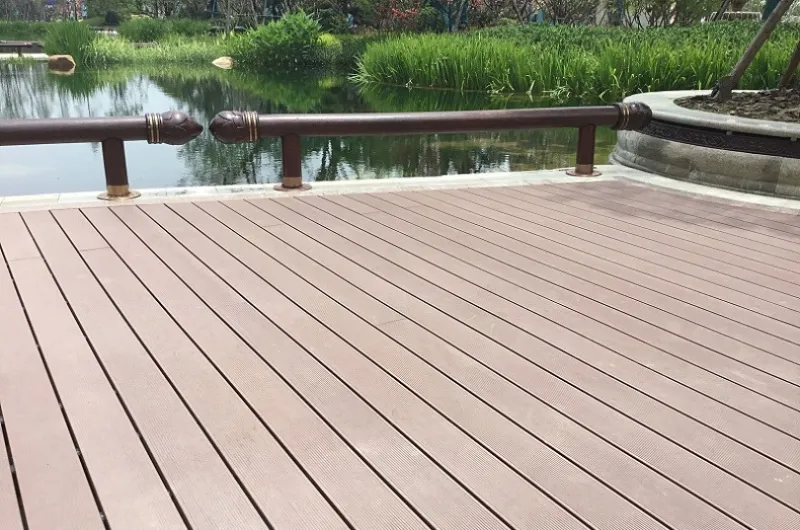 Những đặc điểm nổi bật giúp cho sàn gỗ nhựa đa năng được tin dùng ngoài trời