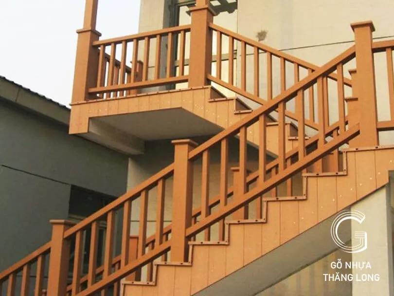 Cầu thang nhựa giả gỗ