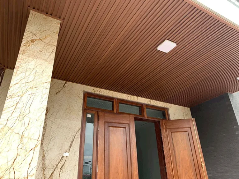 Ốp trần gỗ nhựa