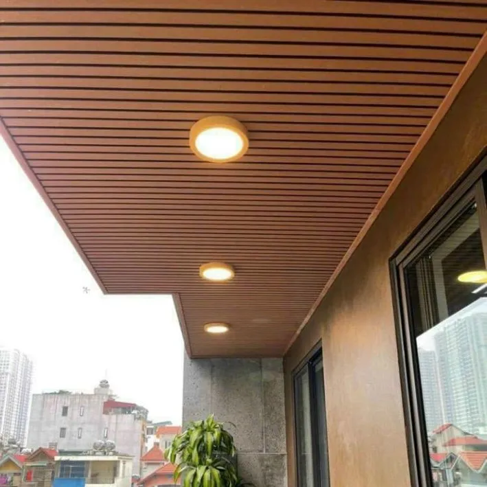 Tấm ốp nan trần