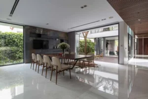 Không gian sống mở tràn ngập ánh sáng và cây xanh