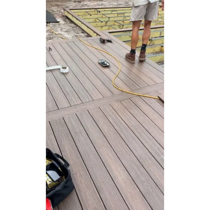Quy trình thi công sàn gỗ nhựa ngoài trời