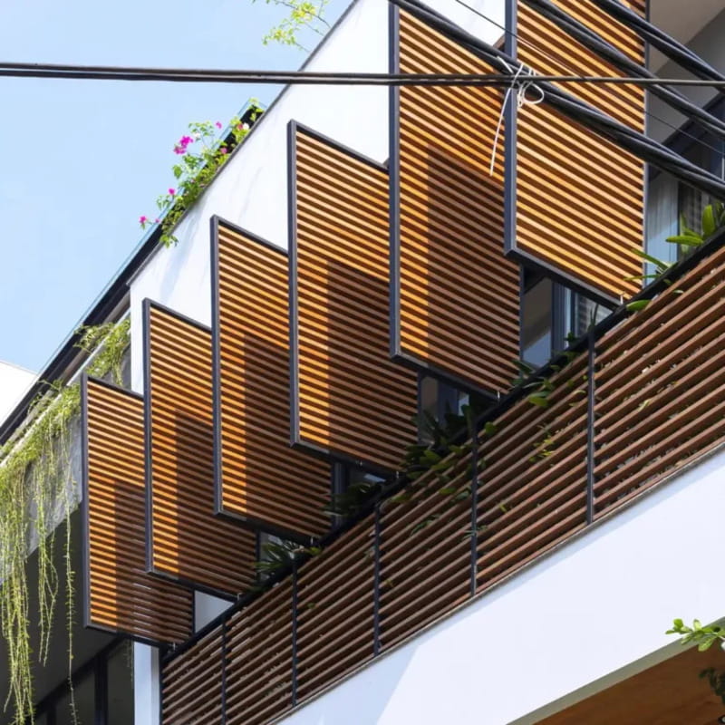 cửa lam gỗ nhựa